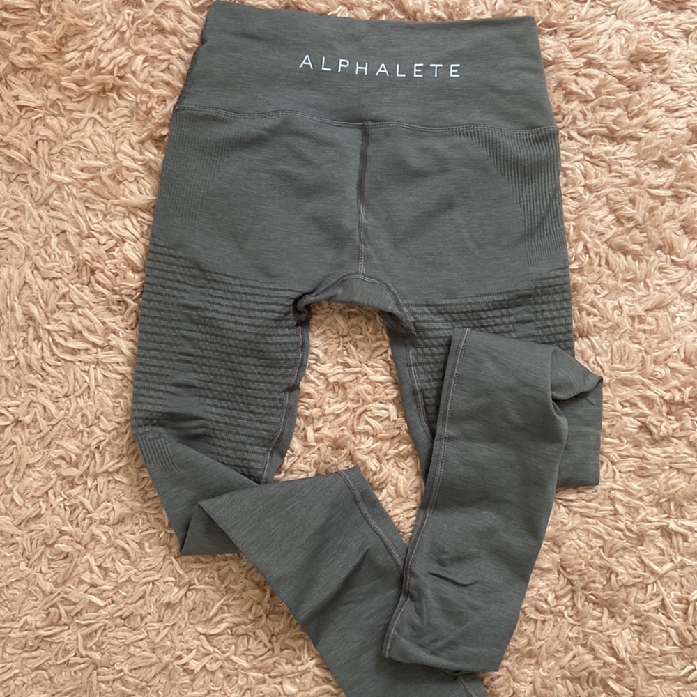 Alphalete leggings
